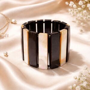 Mother of Pearl Brown and White Alternating Links Stretch Statement Bracelet